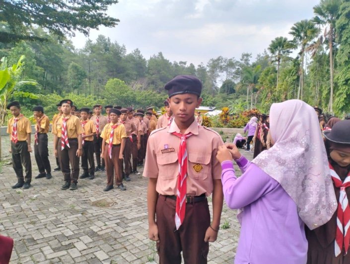 Penempuhan Pramuka SMP Islam Ar Rahman